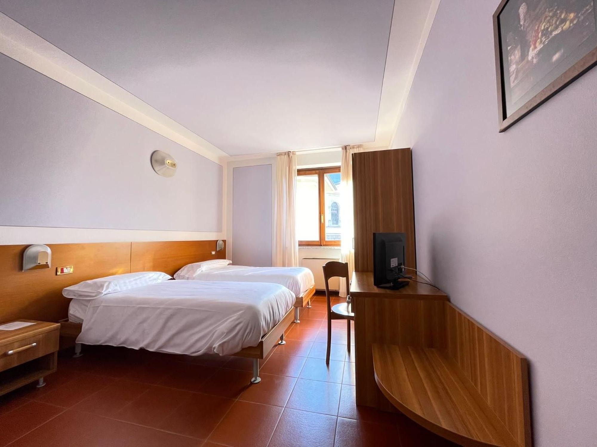 Hotel Ristorante Centrale Vestone Dış mekan fotoğraf