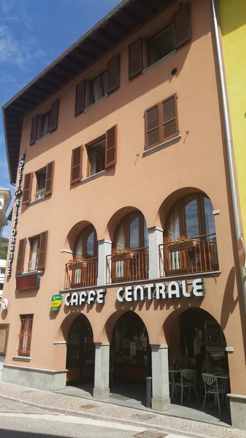 Hotel Ristorante Centrale Vestone Dış mekan fotoğraf
