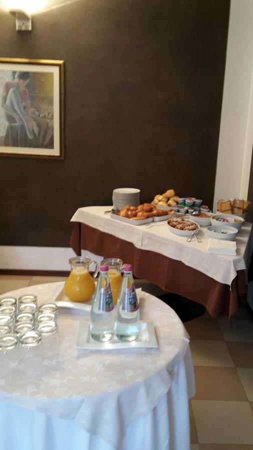 Hotel Ristorante Centrale Vestone Dış mekan fotoğraf