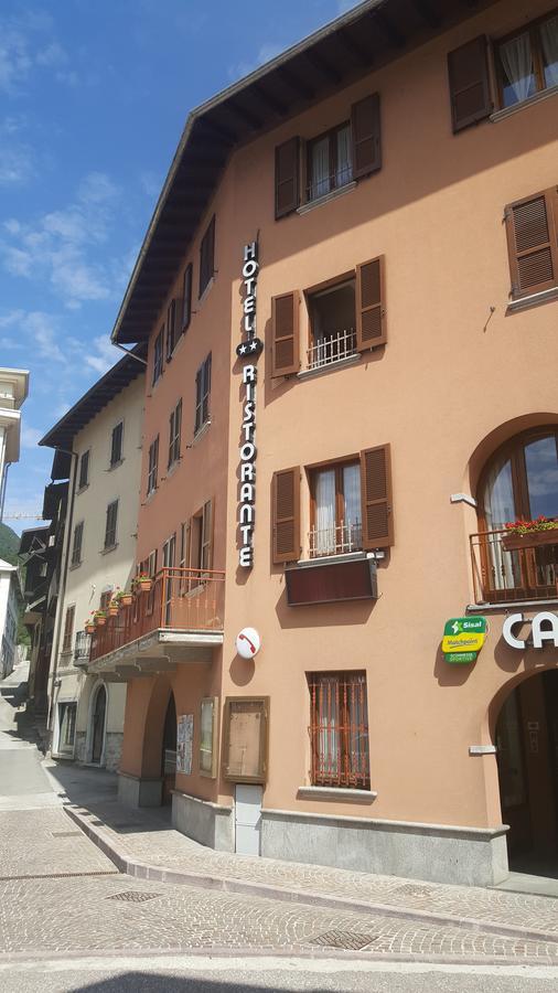 Hotel Ristorante Centrale Vestone Dış mekan fotoğraf
