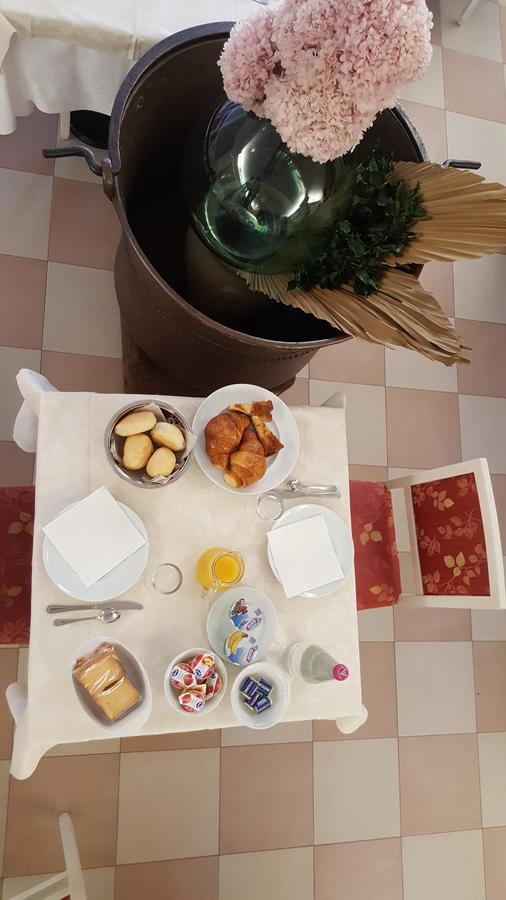 Hotel Ristorante Centrale Vestone Dış mekan fotoğraf