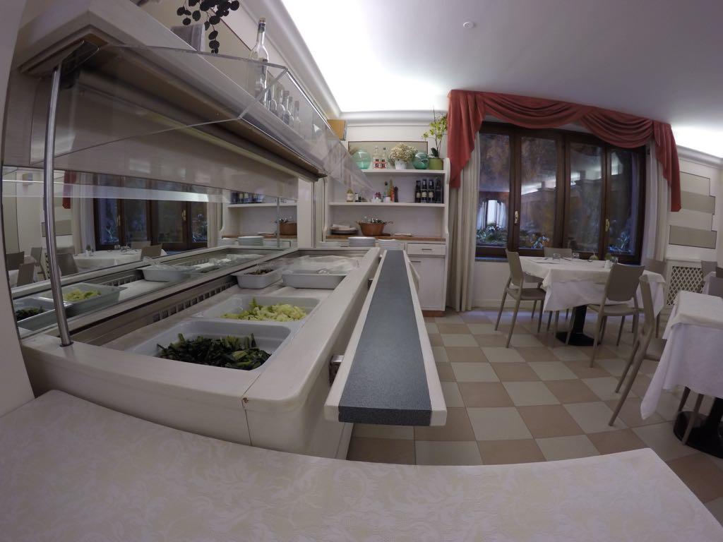 Hotel Ristorante Centrale Vestone Dış mekan fotoğraf