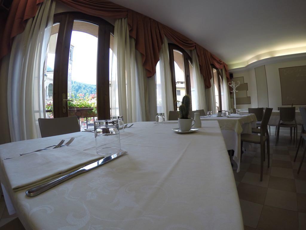 Hotel Ristorante Centrale Vestone Dış mekan fotoğraf